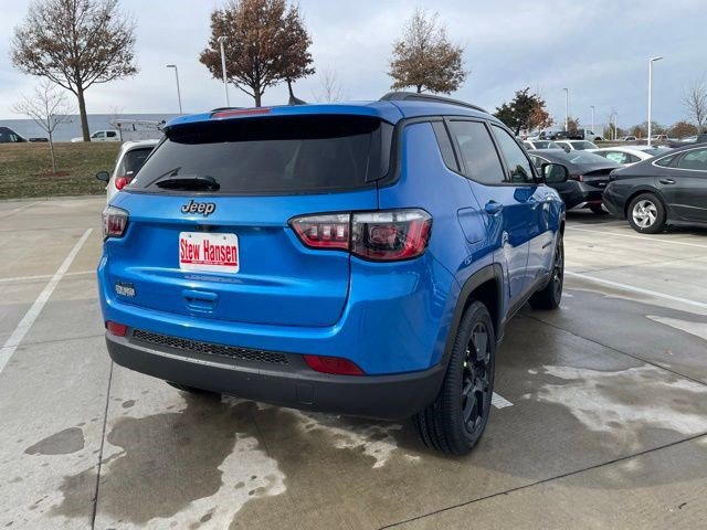 New 2026 Jeep Compass Latitude AWD/4WD image 6