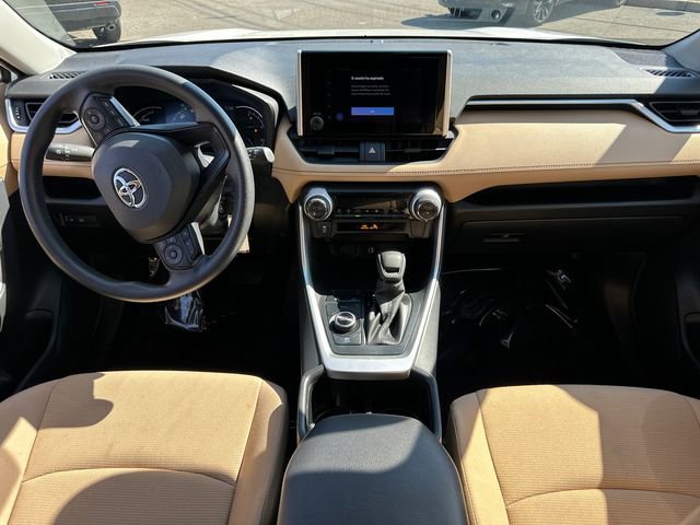 Used 2025 Toyota RAV4 LE image 20