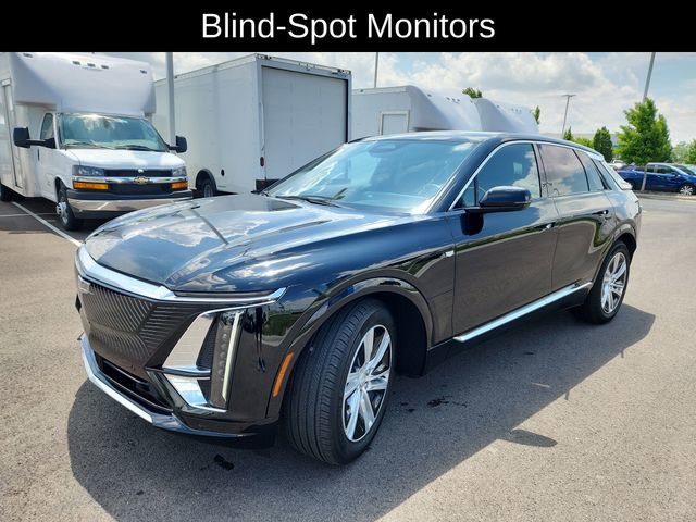 Used 2024 Cadillac Lyriq Tech w/ Driver Assist Package AWD/4WD image 3