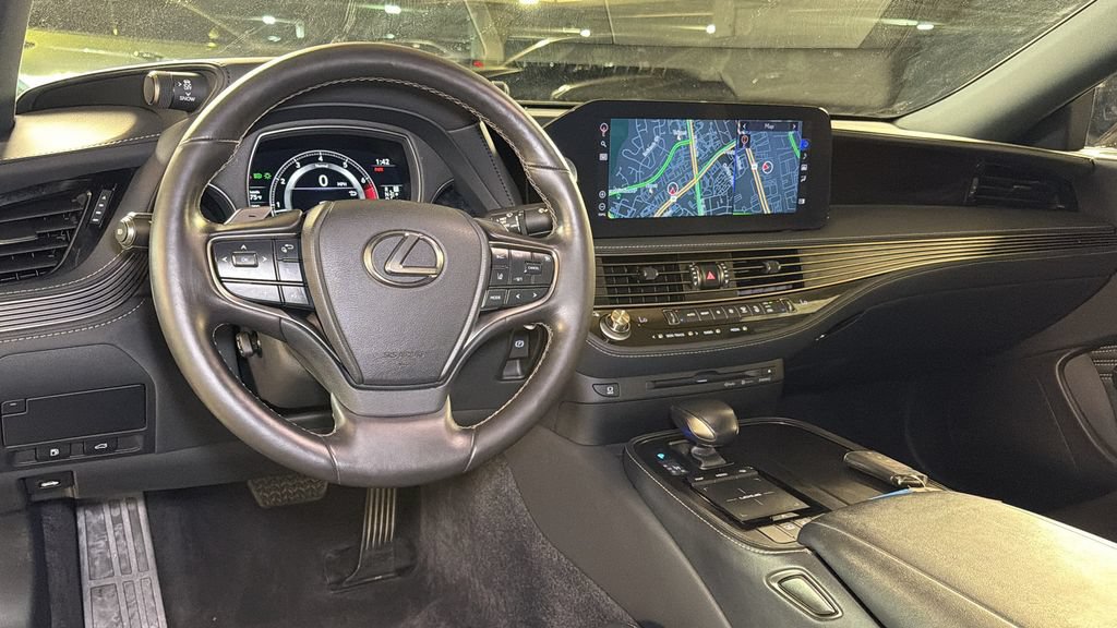 Certified 2021 Lexus LS 500 AWD w/ Accessory Package (Z1) image 15