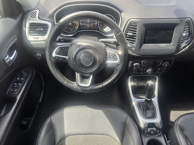 Used 2020 Jeep Compass Latitude FWD image 17