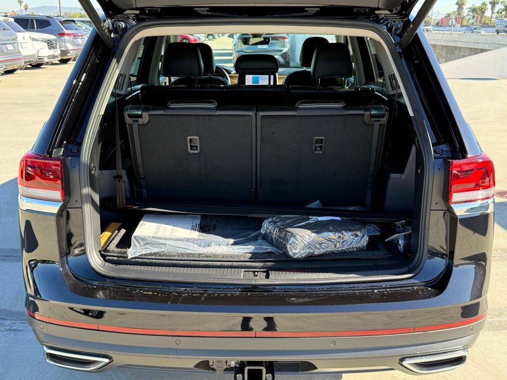 New 2026 Volkswagen Atlas SE image 9