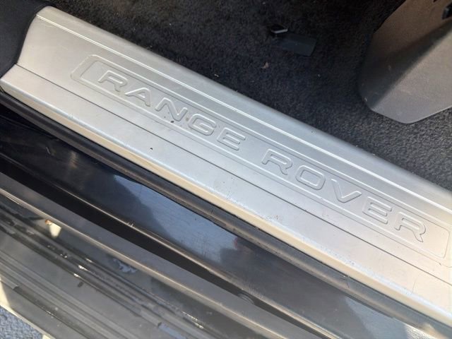 Used 2019 Land Rover Range Rover HSE image 13