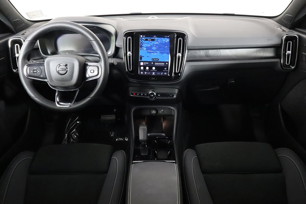 Used 2023 Volvo C40 P8 Recharge Ultimate AWD/4WD image 13