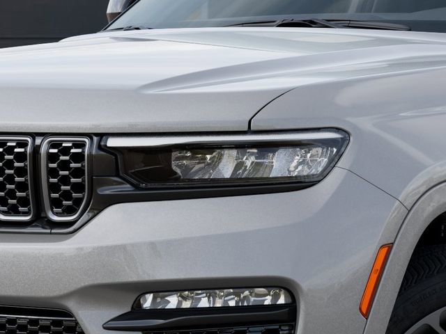 New 2025 Jeep Grand Cherokee Summit w/ Obsidian Package image 10