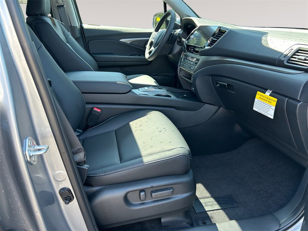 New 2025 Honda Ridgeline RTL image 15