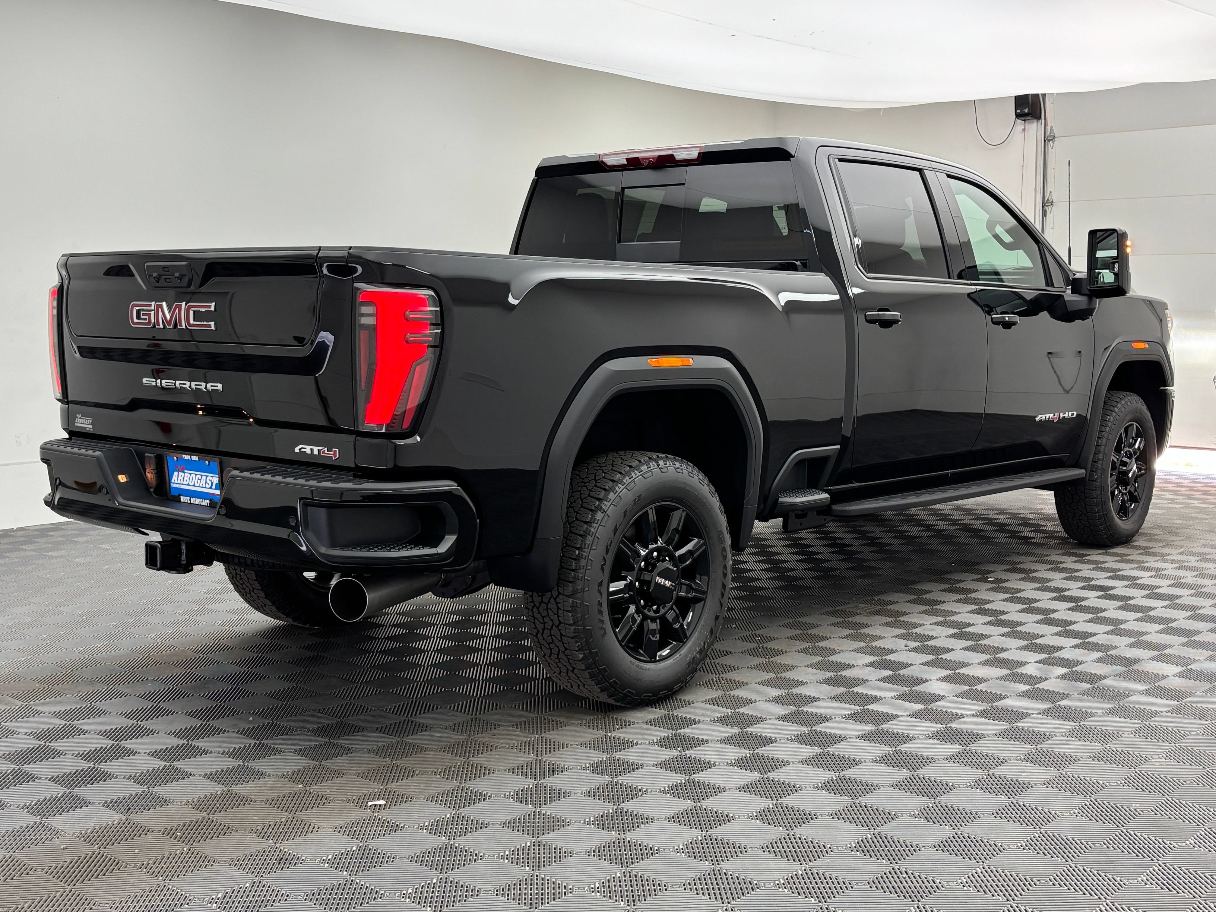 New 2026 GMC Sierra 2500 AT4 w/ AT4 Premium Plus Package AWD/4WD image 10