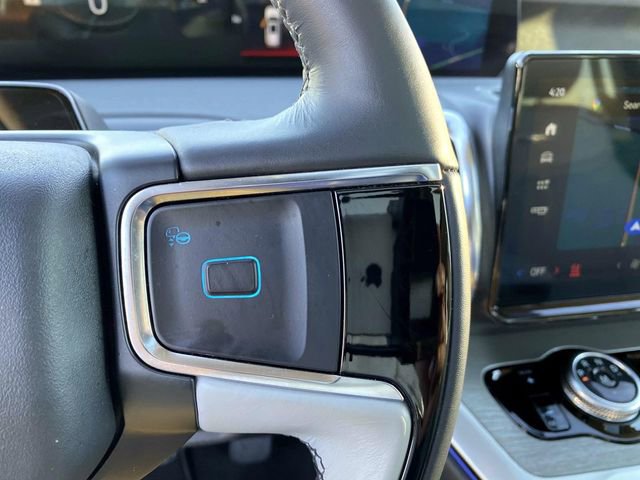 Used 2025 Ford Expedition Platinum w/ Driver's Package image 19