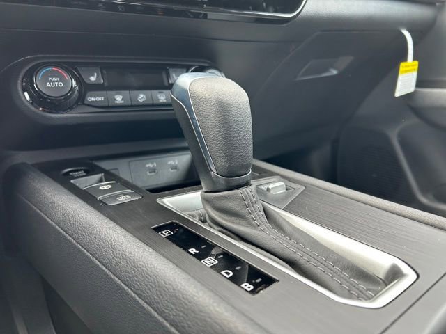 New 2026 Nissan Kicks SV image 32