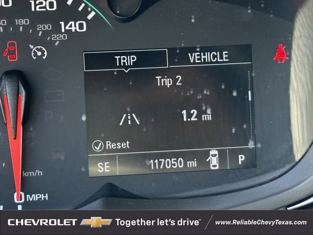 Used 2022 Chevrolet Trax LT w/ LT Convenience Package FWD image 17