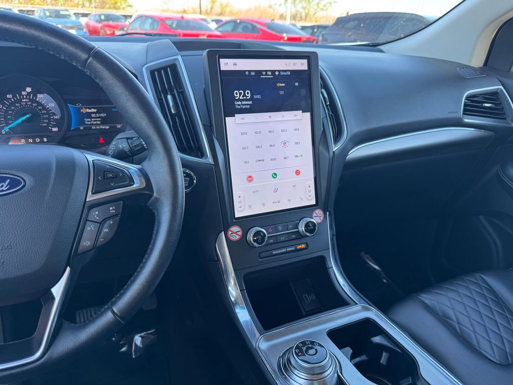 Used 2024 Ford Edge Titanium image 20