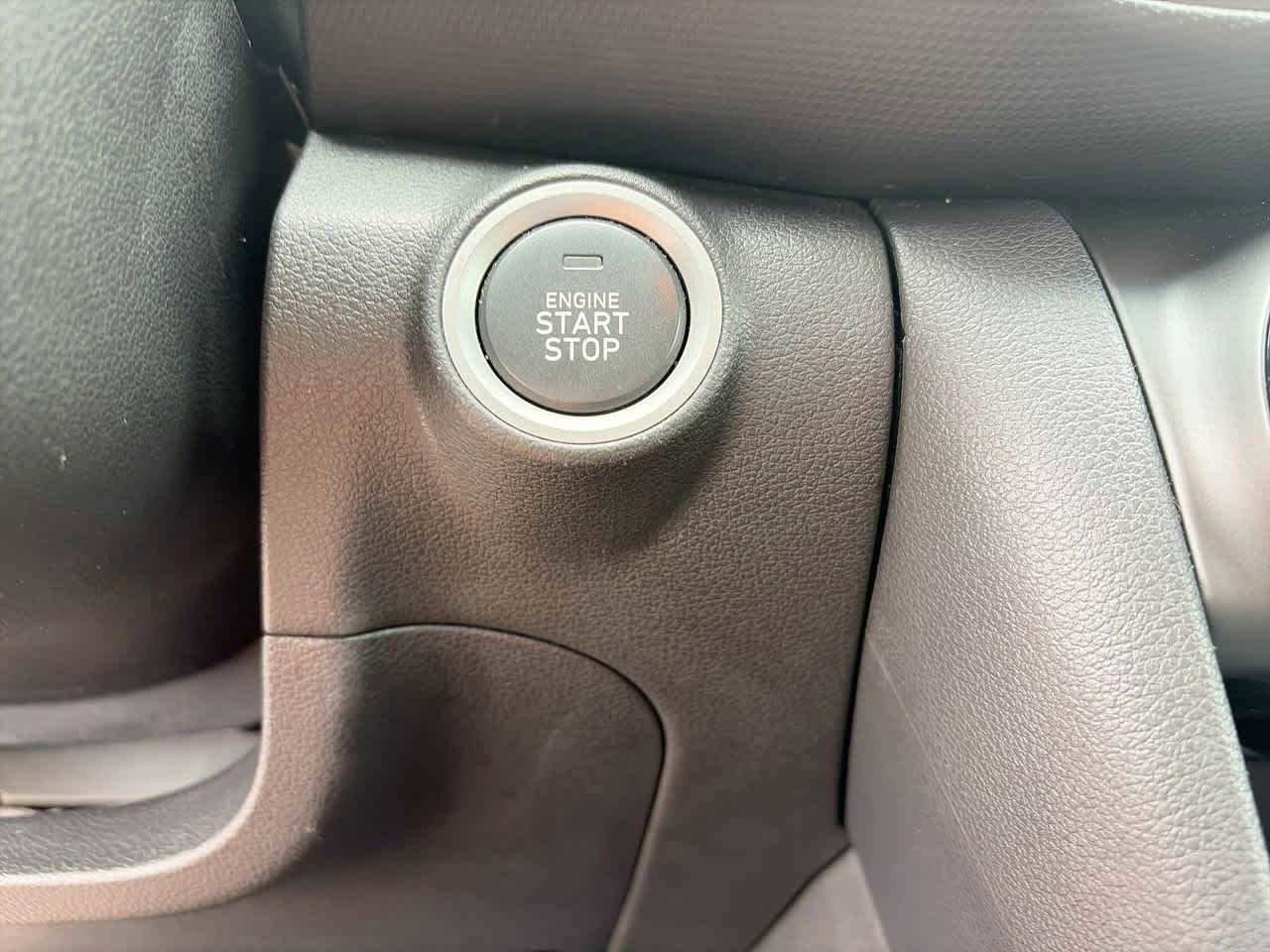 Used 2020 Hyundai Kona SEL Plus FWD image 25
