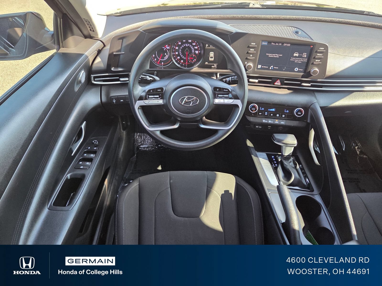 Used 2023 Hyundai Elantra SEL FWD image 4