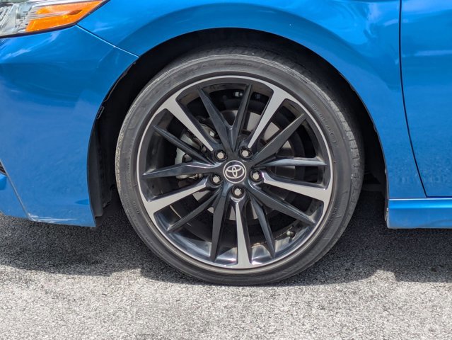 Used 2020 Toyota Camry XSE FWD image 7