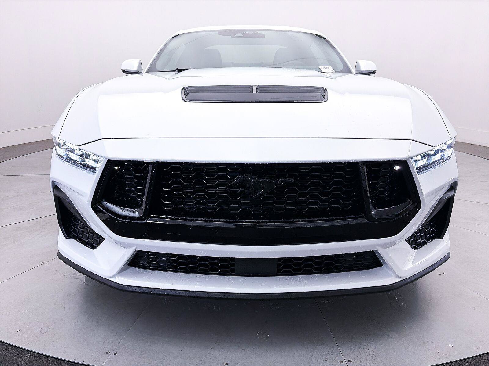 Used 2025 Ford Mustang GT Premium RWD image 11