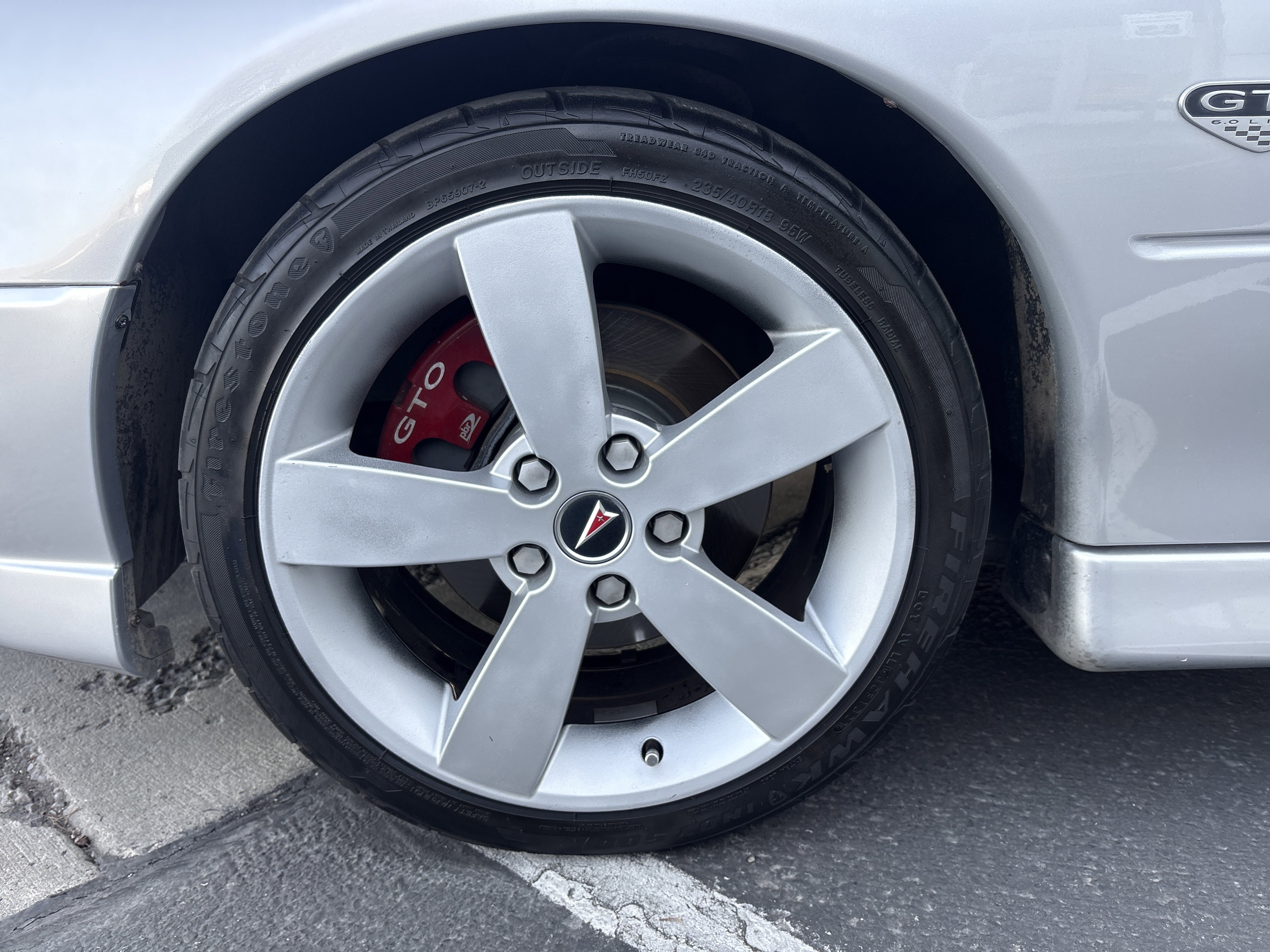 Used 2006 Pontiac GTO Base image 11