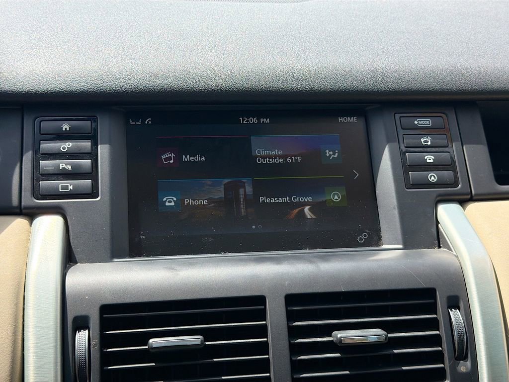 Used 2018 Land Rover Discovery Sport HSE image 30