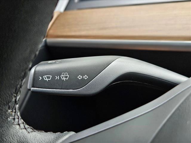 Used 2023 Tesla Model Y Performance AWD/4WD image 20