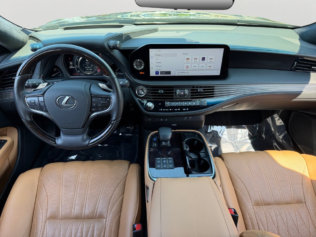 Certified 2023 Lexus LS 500 AWD w/ Luxury Package image 13