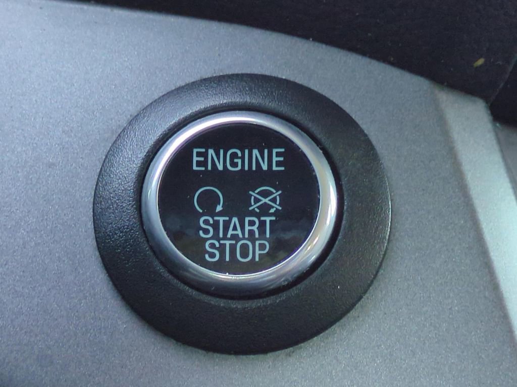 Used 2019 Ford Escape SEL image 25