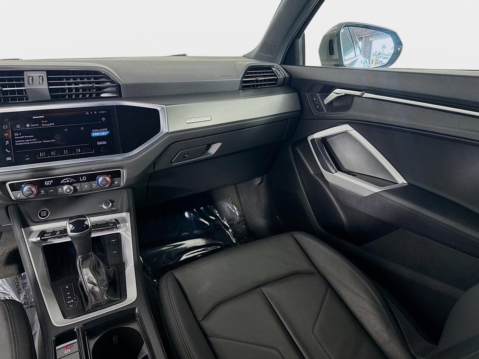 Used 2024 Audi Q3 2.0T Premium image 25