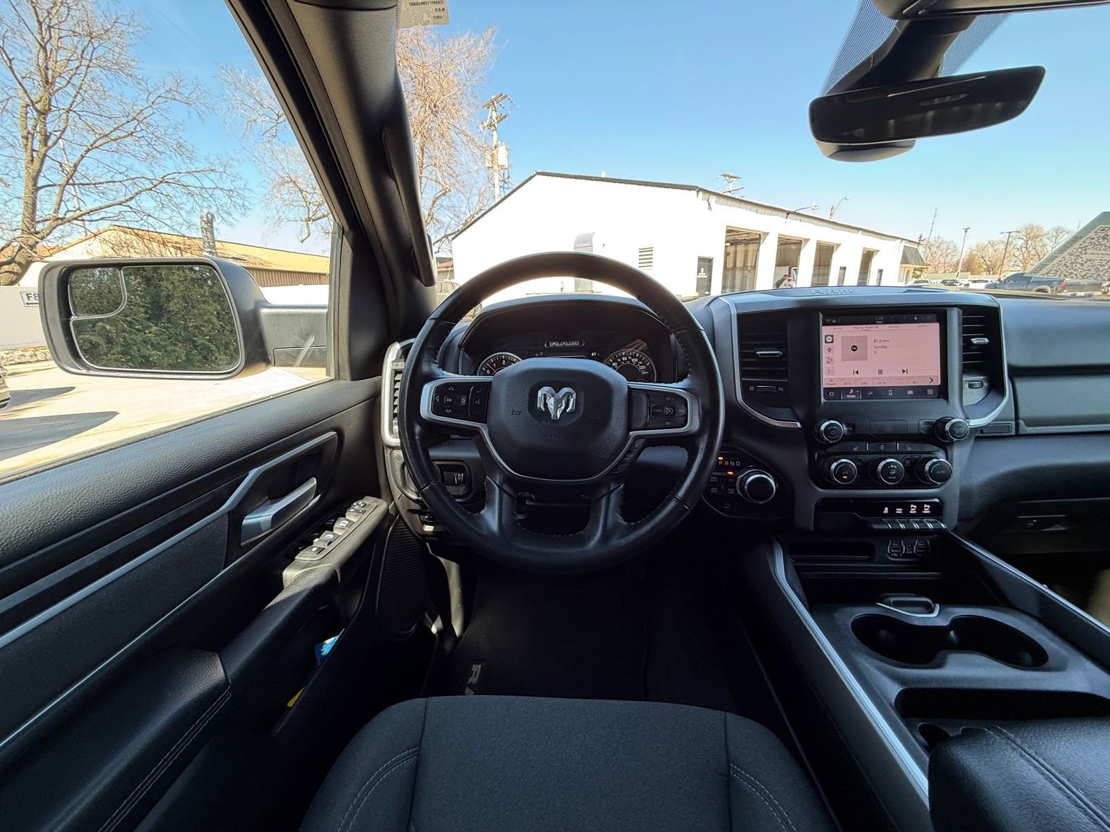 Used 2022 RAM 1500 Big Horn AWD/4WD image 2