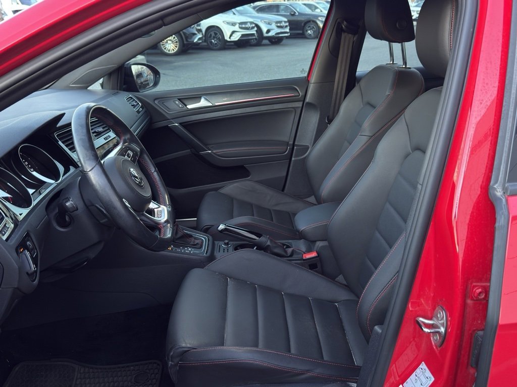 Used 2021 Volkswagen GTI SE image 13