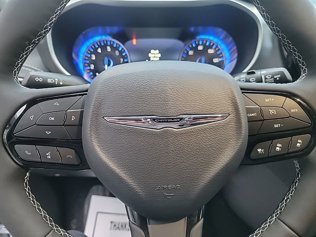 New 2026 Chrysler Pacifica Select image 15