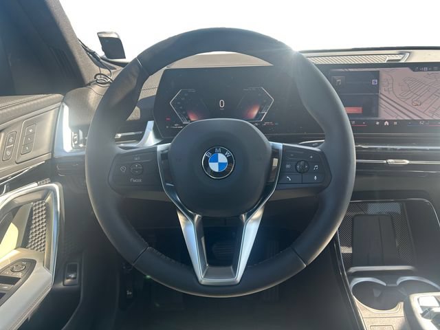 New 2025 BMW X2 xDrive28i w/ Technology Package AWD/4WD image 17