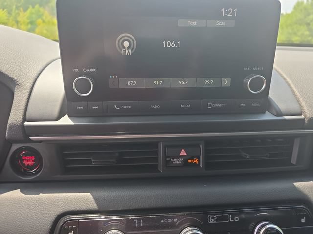 Used 2025 Honda Pilot Sport image 22