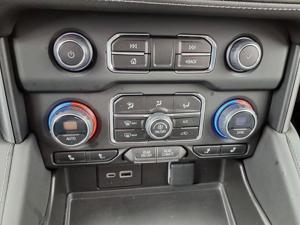 Used 2023 Chevrolet Tahoe Z71 w/ Z71 Off-Road Package AWD/4WD image 7