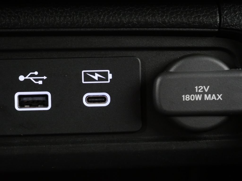 Used 2024 Honda Pilot Sport image 22