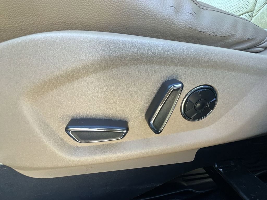 Used 2017 Ford Explorer Limited w/ Equipment Group 301A image 14