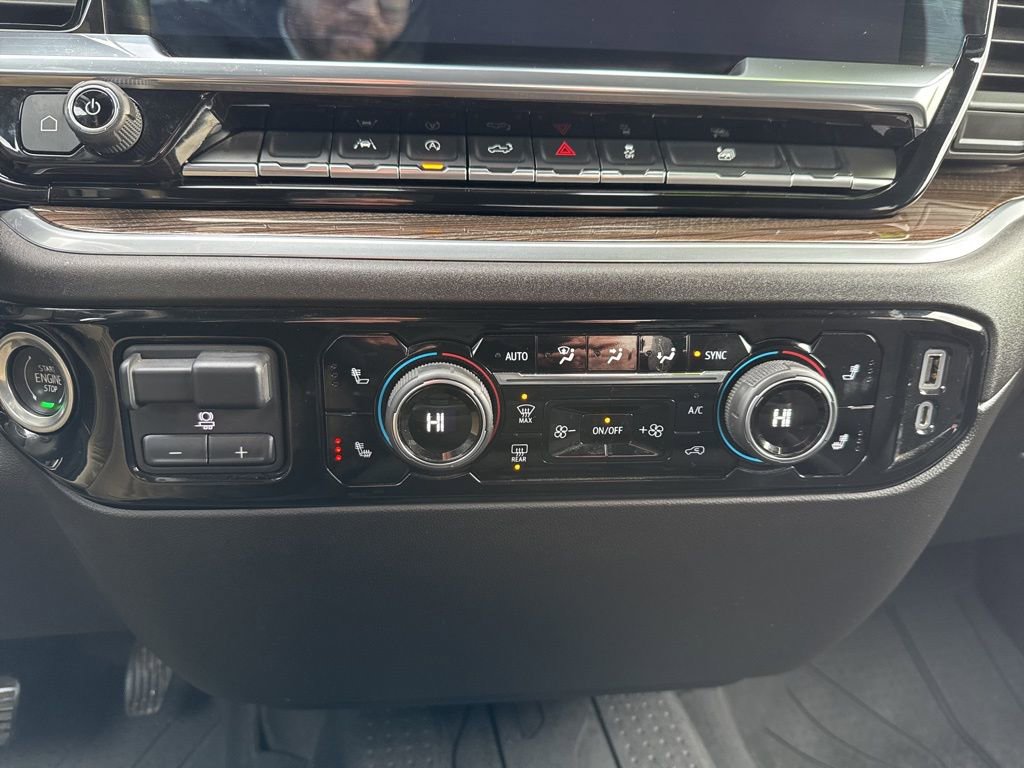 Used 2022 Chevrolet Silverado 1500 RST image 25