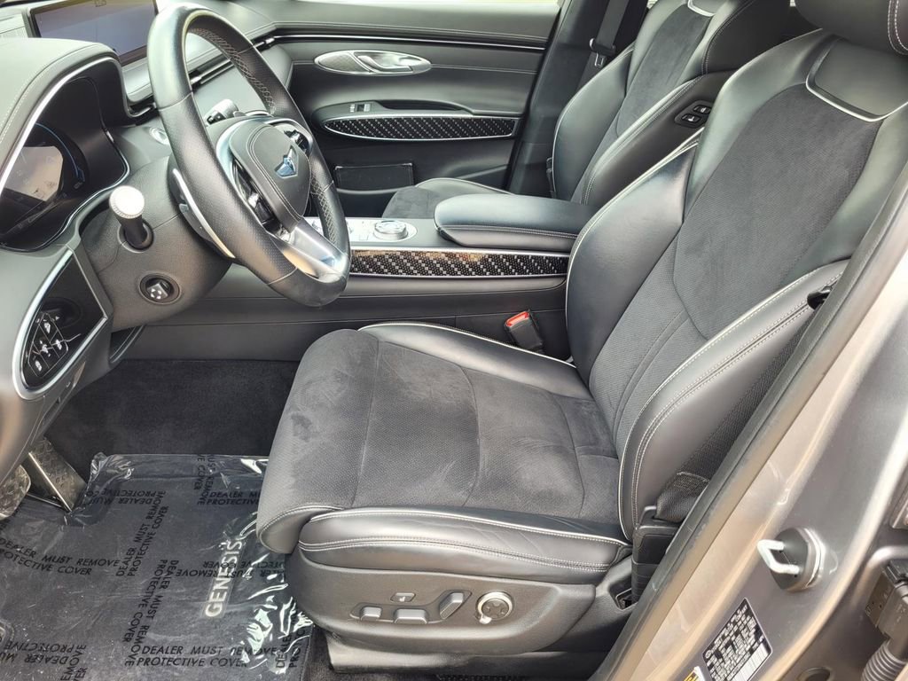 Used 2022 Genesis GV70 3.5T Sport w/ Sport Prestige Package image 10