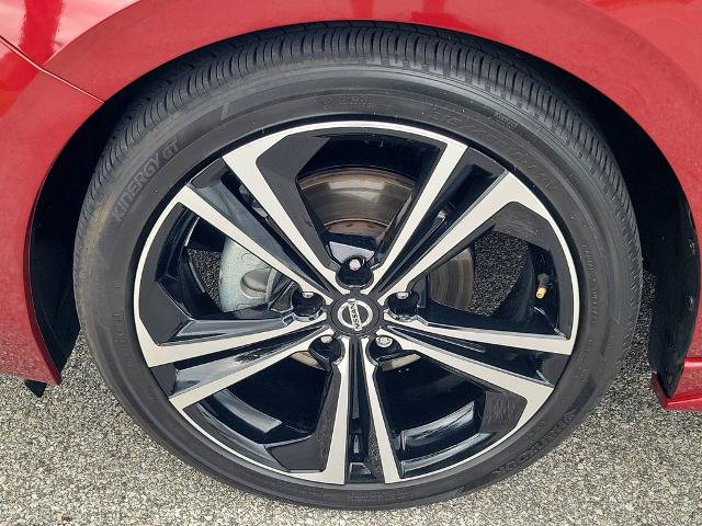 Certified 2023 Nissan Sentra SR w/ Electronics Package FWD image 9