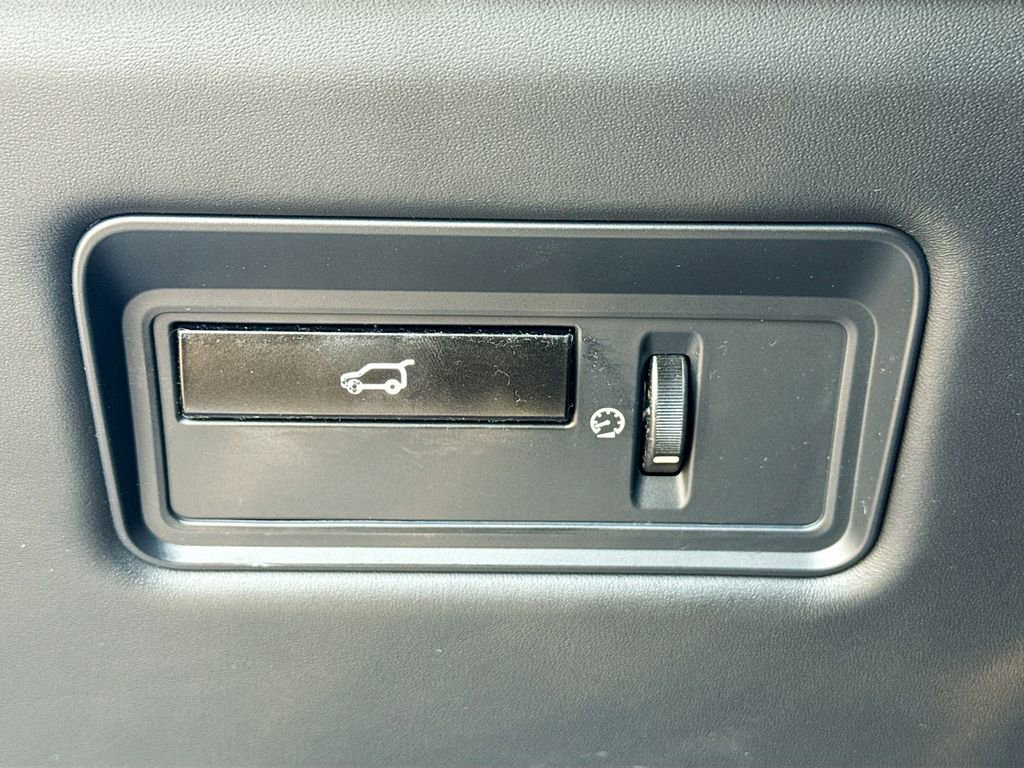 Used 2014 Land Rover Range Rover Autobiography image 37