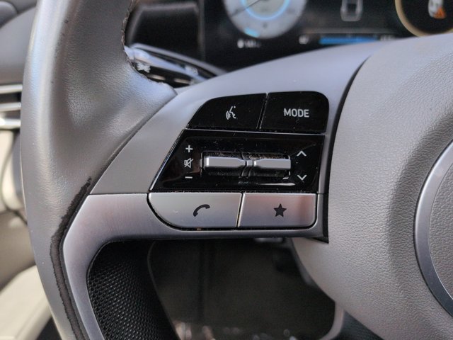 Used 2025 Hyundai Elantra SEL FWD image 22