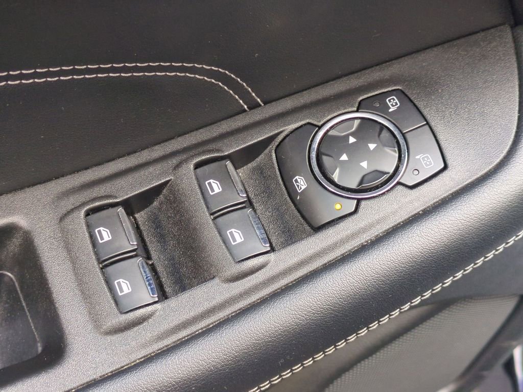 Used 2024 Ford Edge Titanium image 13