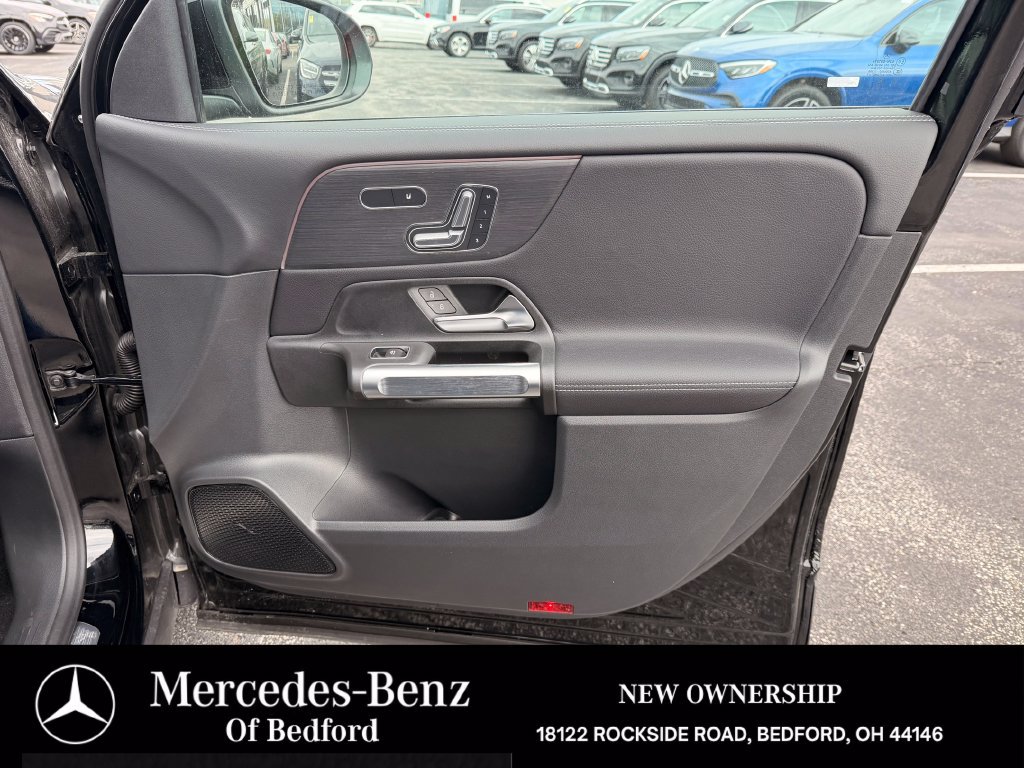 Used 2026 Mercedes-Benz GLB 250 4MATIC image 28