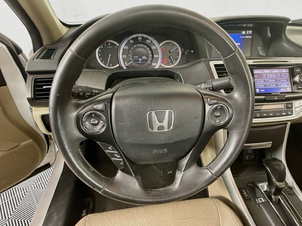 Used 2015 Honda Accord EX-L image 11