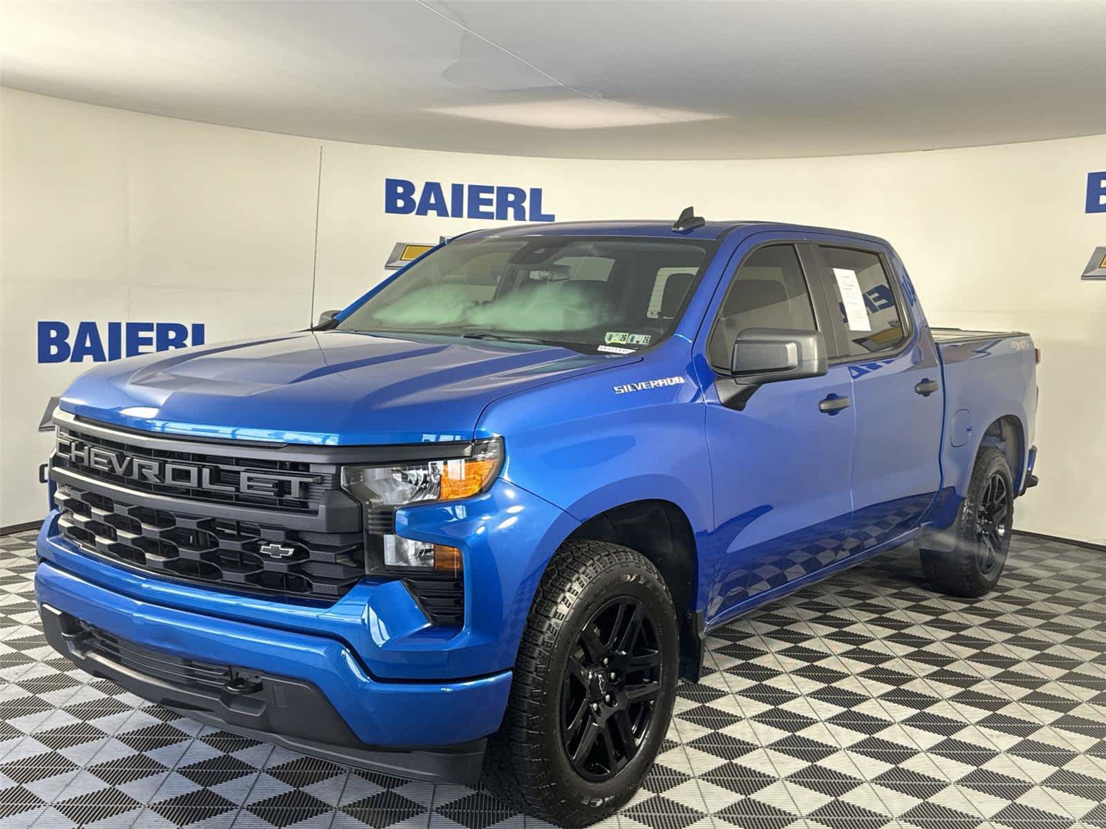 Used 2022 Chevrolet Silverado 1500 Custom AWD/4WD image 1