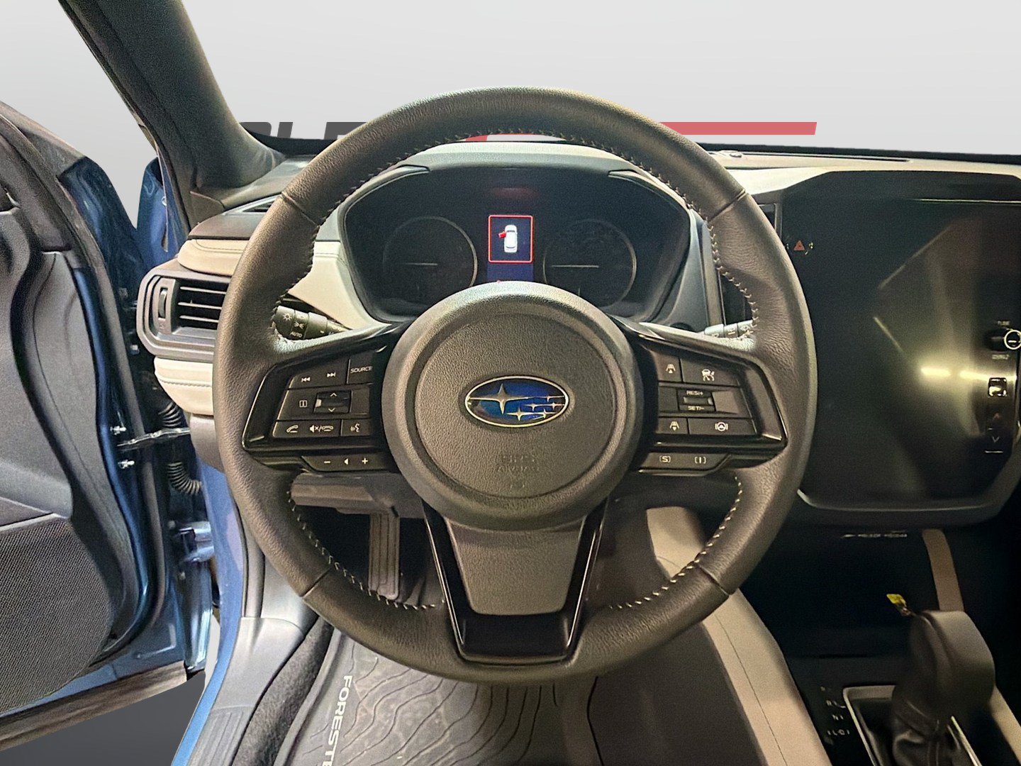 Used 2025 Subaru Forester Premium AWD/4WD image 11