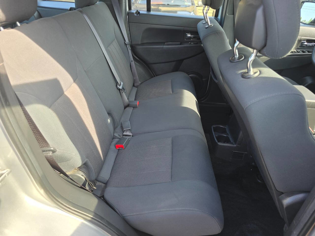 Used 2012 Jeep Liberty Sport image 23