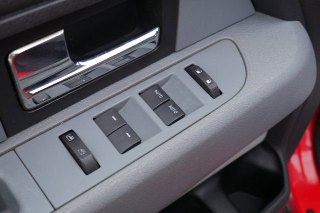 Used 2013 Ford F150 XLT w/ Luxury Equipment Group image 13