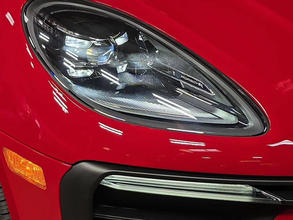 Certified 2026 Porsche Macan AWD/4WD image 12
