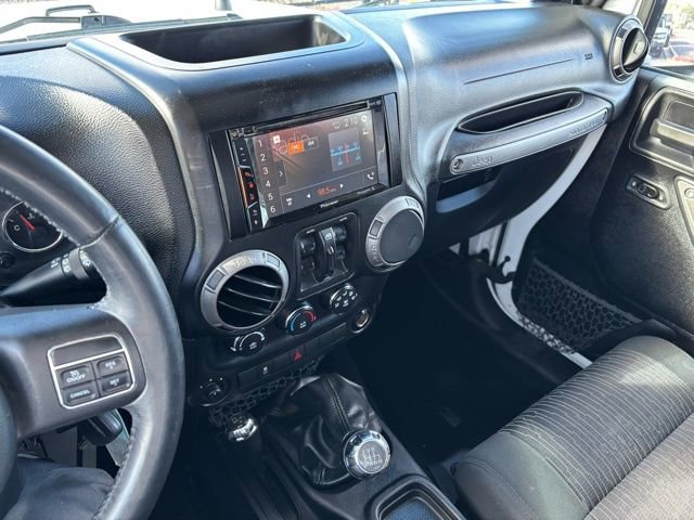 Used 2012 Jeep Wrangler Unlimited Sport image 33
