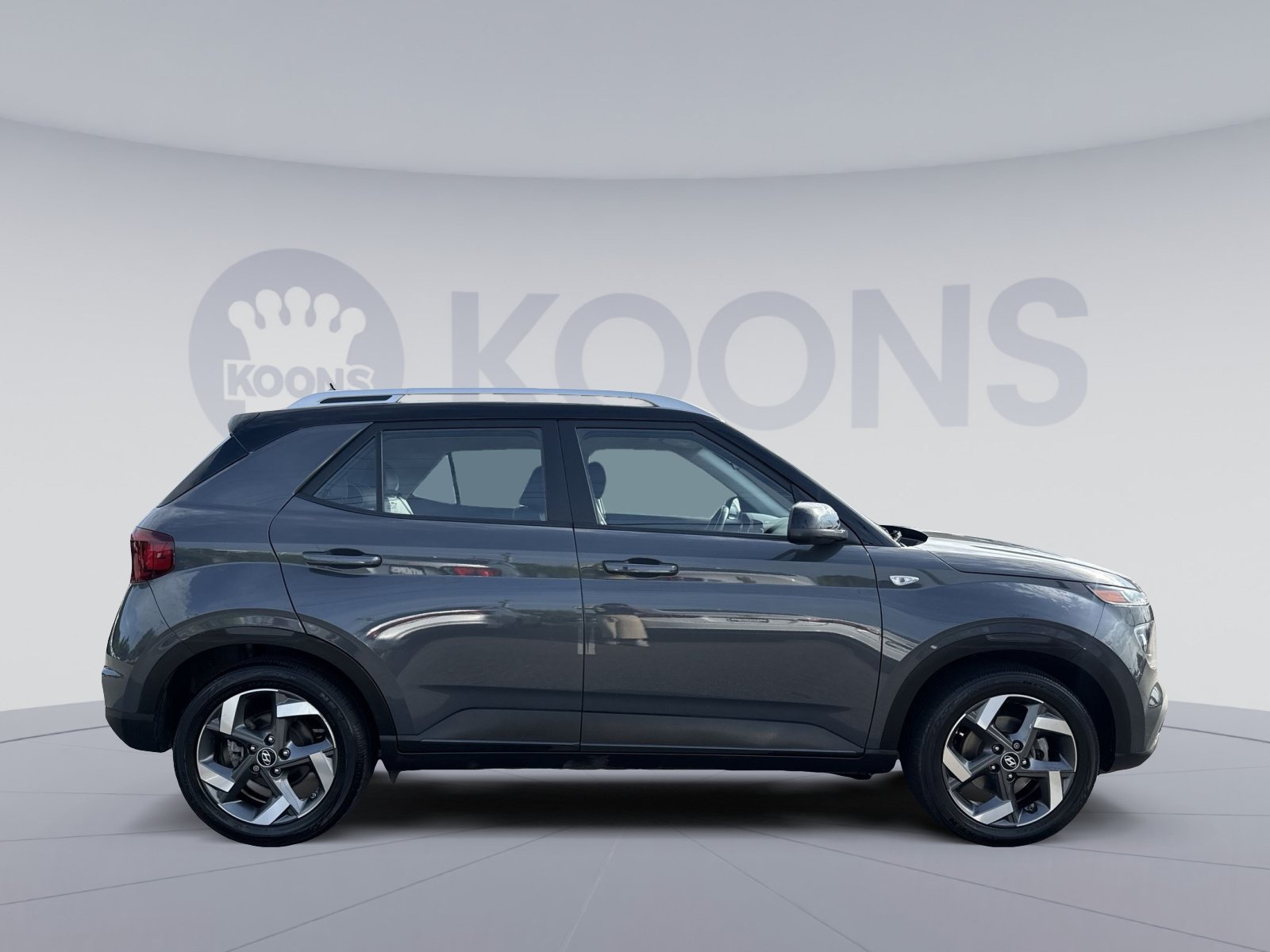 Certified 2024 Hyundai Venue Limited FWD image 8