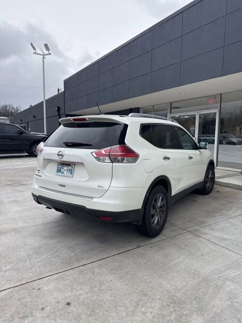 Used 2016 Nissan Rogue SL image 6