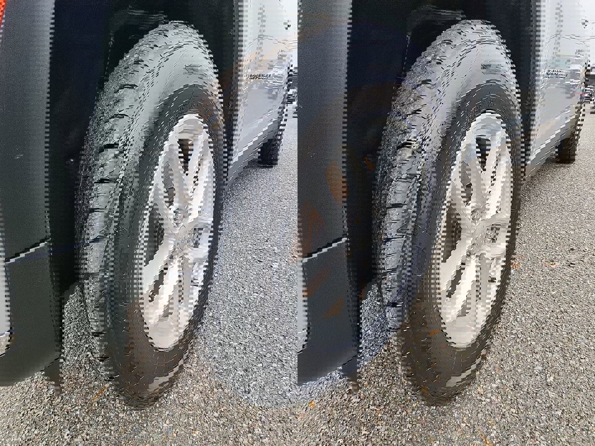 Certified 2023 Jeep Grand Cherokee L Laredo image 18